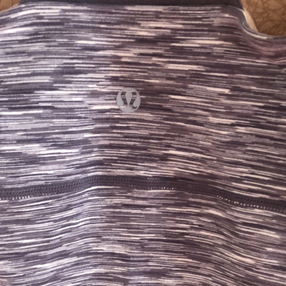 Lululemon Athletica Size 8 Scoop Neck Racer Back Purple Work Out  💪 Tank - Picture 4 of 7